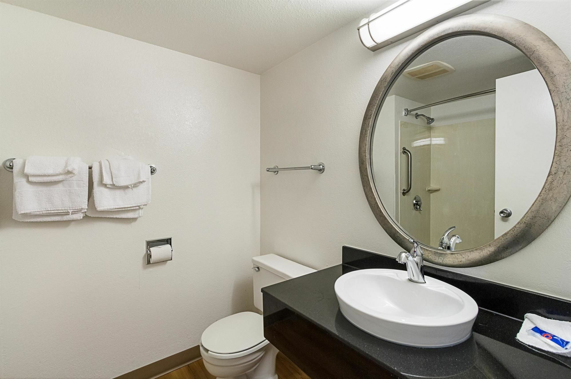 Red Roof Inn Plus+ Columbus - Worthington Kültér fotó
